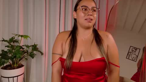 Snapshot of zara_nova chatting on 02.20.26 Zara Nova online show from 02.20.26