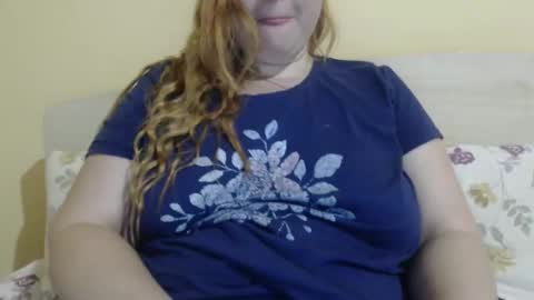 Snapshot of zara_red chatting on 10.17.25 Kate. if im not here im here foxy red333 online show from 10.17.25