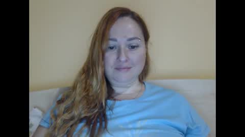 Snapshot of zara_red chatting on 10.20.25 Kate. if im not here im here foxy red333 online show from 10.20.25
