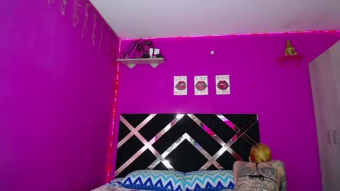 ZARA ANYELINA online show from 02.22.25