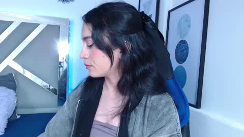 zaradames_ online show from 12.25.24