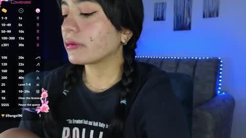 zaradames_ online show from 10.23.25