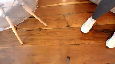 Zarah Andrews online show from 12.19.25