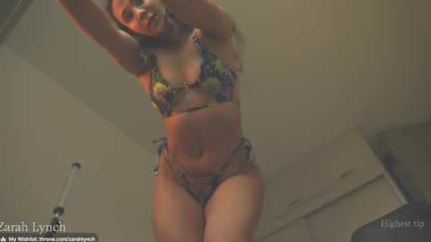 Snapshot of zarahlynch chatting on 04.16.26 Miss Lynch Next show 2911 online show from 04.16.26