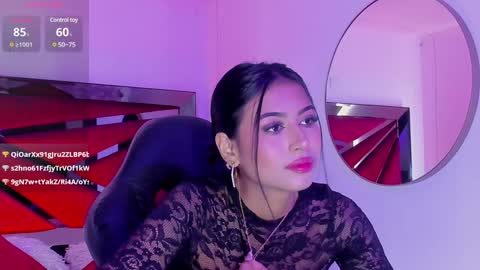 Snapshot of zaralim chatting on 01.21.25 Zara Lim online show from 01.21.25