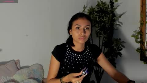 Snapshot of zaralim chatting on 01.08.26 Zara Lim online show from 01.08.26