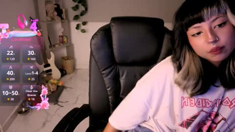 Snapshot of zaramuley chatting on 11.07.25 Zara muley online show from 11.07.25