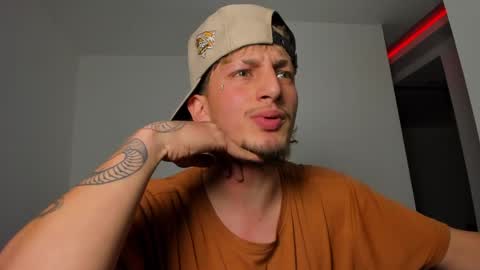 Snapshot of zarcoox chatting on 04.06.26 Zarcoo online show from 04.06.26