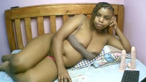 Snapshot of zariamonet chatting on 07.16.26 zariamonet online show from 07.16.26