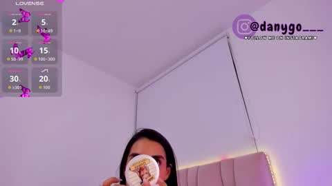 Snapshot of zarianaevanz chatting on 09.30.25 Zariana online show from 09.30.25