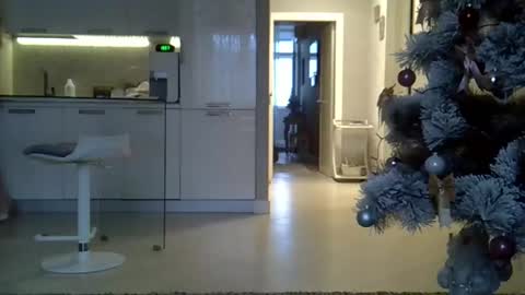 Zarina Swift online show from 01.11.25