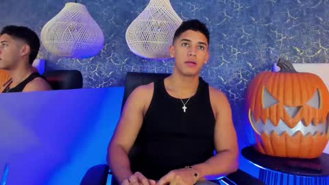 Zayn Cross online show from 10.27.25