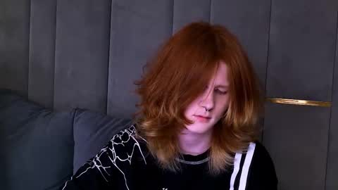 Snapshot of zaynginger chatting on 02.07.26 ZAYN online show from 02.07.26