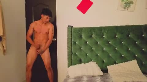 Snapshot of zaynmoretti chatting on 06.27.26 zaynmoretti online show from 06.27.26