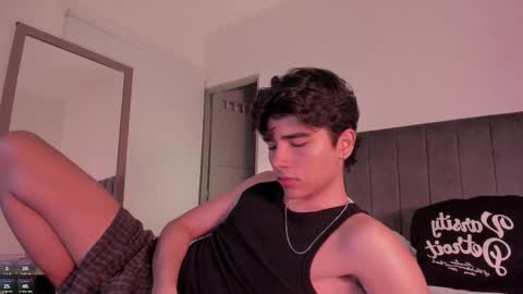 Snapshot of zayotto chatting on 01.17.26 Hii im Zay. I save money for education. PVT Open. online show from 01.17.26