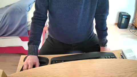 Snapshot of zebulon2023 chatting on 02.04.25 zebulon2023 online show from 02.04.25