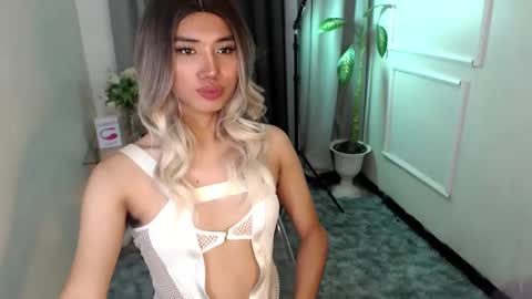zelainalovetocum online show from 01.21.25