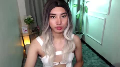 zelainalovetocum online show from 01.22.25