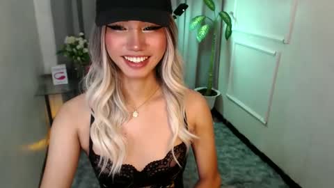 zelainalovetocum online show from 02.22.25