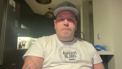 Snapshot of zellysgift1 chatting on 10.22.25 zellysgift1 online show from 10.22.25