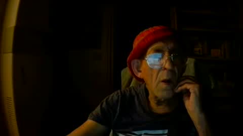 Snapshot of zempo2 chatting on 06.14.26 zempo2 online show from 06.14.26