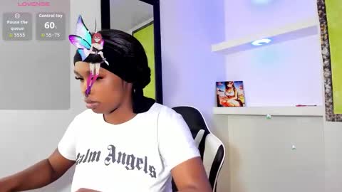 Snapshot of zendaya_wilson1 chatting on 10.14.25 Zendaya Wilson online show from 10.14.25