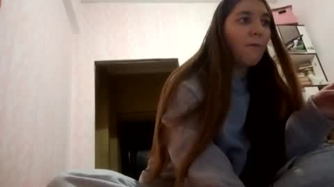 Snapshot of zeniabrossoit chatting on 04.17.26 zeniabrossoit online show from 04.17.26