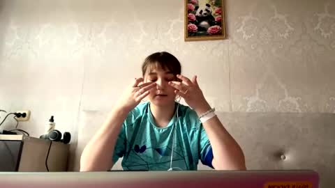Snapshot of zeniabrossoit chatting on 05.31.26 zeniabrossoit online show from 05.31.26