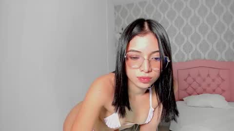 Snapshot of zenith_glow chatting on 02.23.26 Zenith online show from 02.23.26