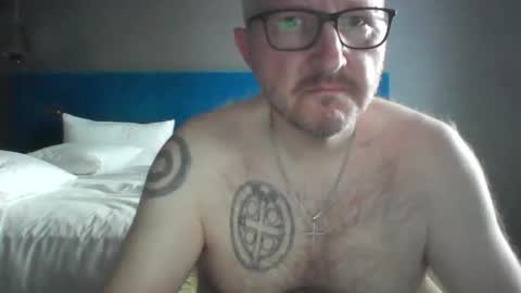 Snapshot of zenlem chatting on 05.04.26 zenlem online show from 05.04.26