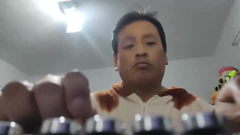 Snapshot of zenonsex chatting on 05.17.26 zenonsex online show from 05.17.26