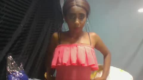 Snapshot of zeolineess chatting on 10.24.25 zeolineess online show from 10.24.25