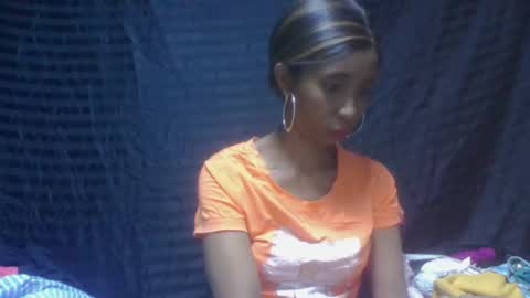 Snapshot of zeolineess chatting on 10.29.25 zeolineess online show from 10.29.25