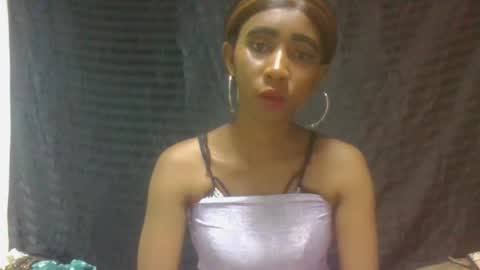 Snapshot of zeolineess chatting on 10.31.25 zeolineess online show from 10.31.25