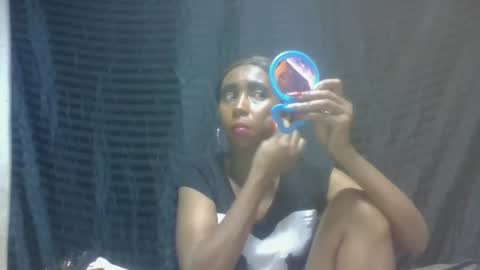 Snapshot of zeolineess chatting on 11.01.25 zeolineess online show from 11.01.25