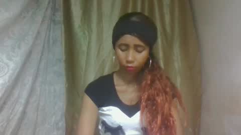 Snapshot of zeolineess chatting on 11.11.25 zeolineess online show from 11.11.25