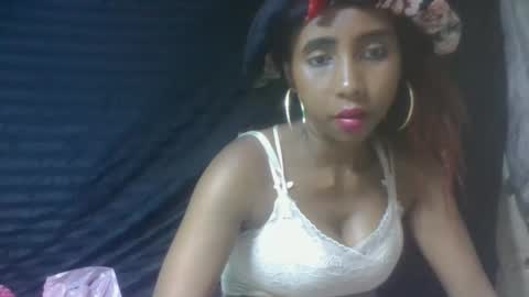 Snapshot of zeolineess chatting on 11.20.25 zeolineess online show from 11.20.25