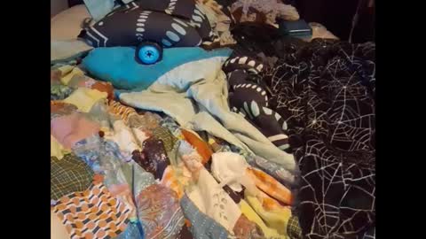 Snapshot of zeroandhero chatting on 09.16.25 zero online show from 09.16.25