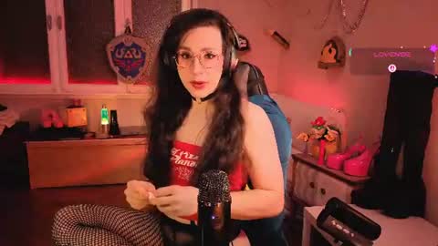 Snapshot of zesty_peach chatting on 06.19.26 zesty_peach online show from 06.19.26