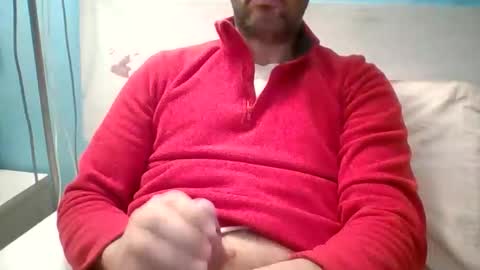 Snapshot of zeus00811 chatting on 11.25.25 zeus online show from 11.25.25