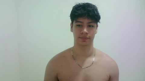 Snapshot of zeus_183 chatting on 04.27.26 zeus_183 online show from 04.27.26