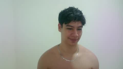 Snapshot of zeus_183 chatting on 04.30.26 zeus_183 online show from 04.30.26