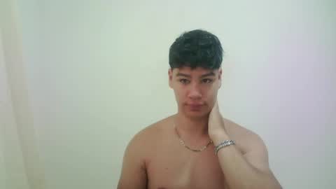 Snapshot of zeus_183 chatting on 05.30.26 zeus_183 online show from 05.30.26