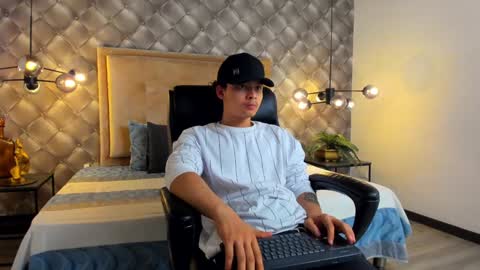 zeus online show from 12.22.24