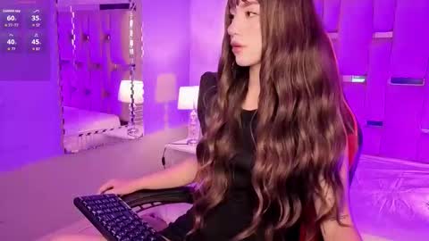 Zhara  online show from 11.23.25