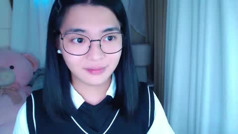 im your lovely zhaviabigcock here online show from 12.15.24