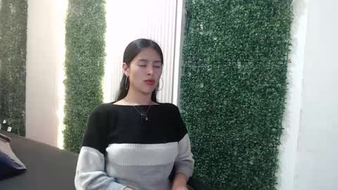 Snapshot of zhilakya chatting on 12.22.25 Zhilakya online show from 12.22.25