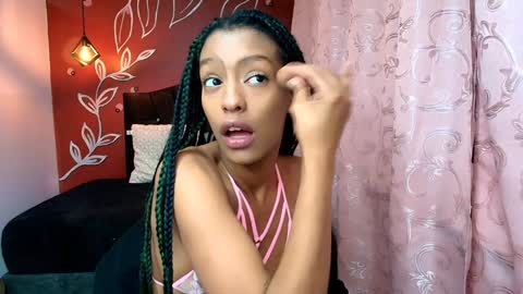 Zia Green online show from 12.20.24