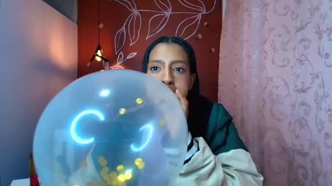 Zia Green online show from 02.11.25