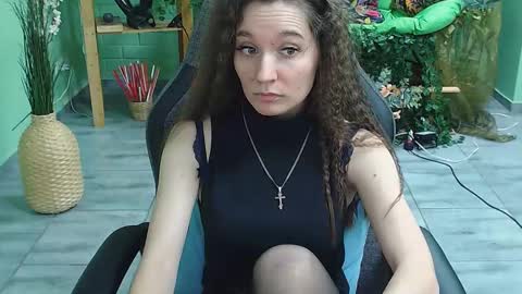 zianichols online show from 02.27.25